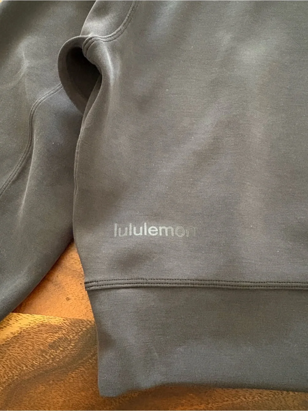 Lululemon Perfectly Oversized Cropped Softstreme Sweatshirt In Black Size 8